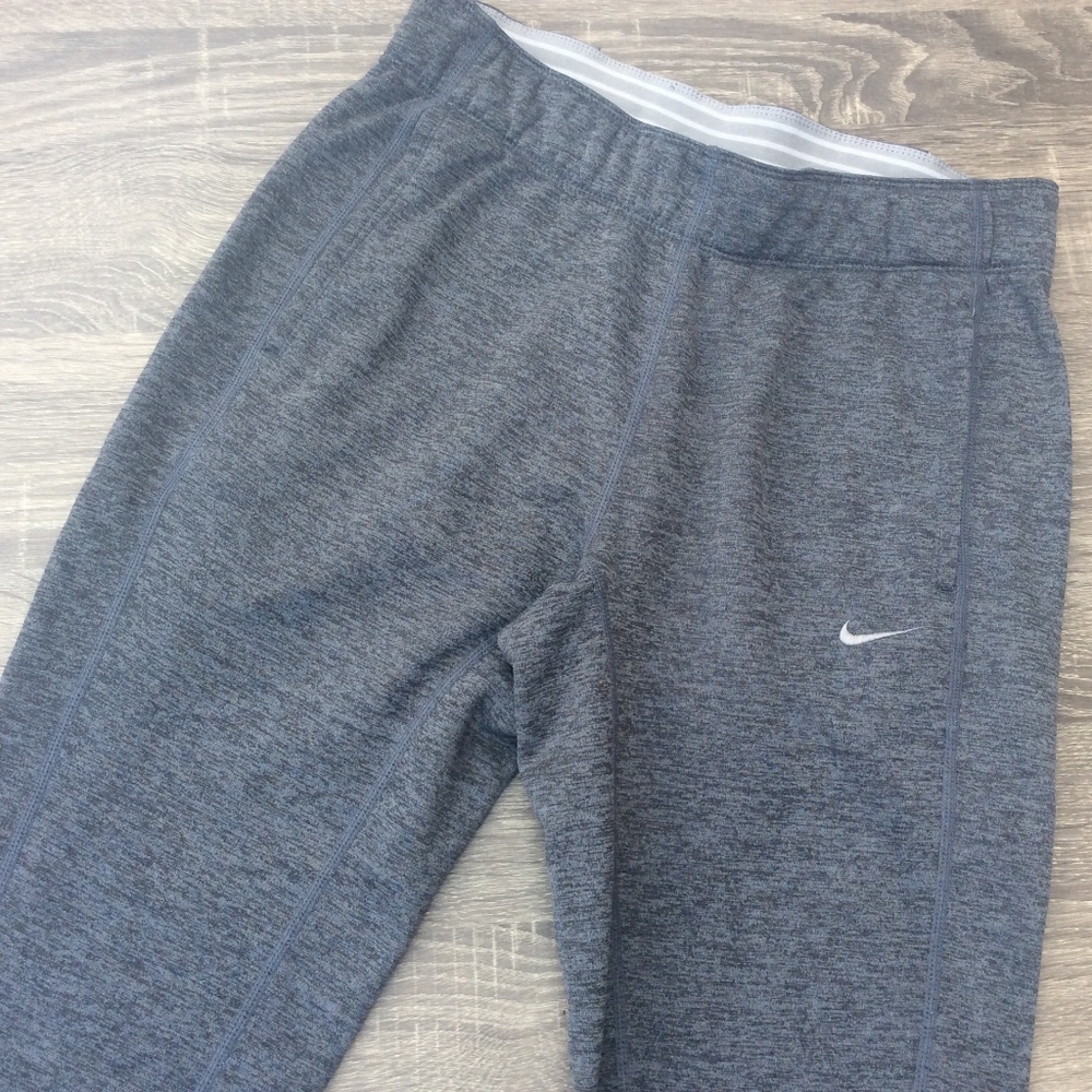 Nike Women Therma-Fit Dark Gray Pants - Picture 2 of 5